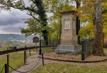 Photo of Daniel Boone's Gravesite