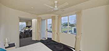 Photo of Pavilion Beachfront Luxury Accommodation