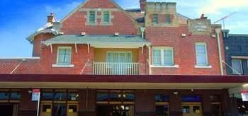 Photo of Captain Cook Hotel Botany