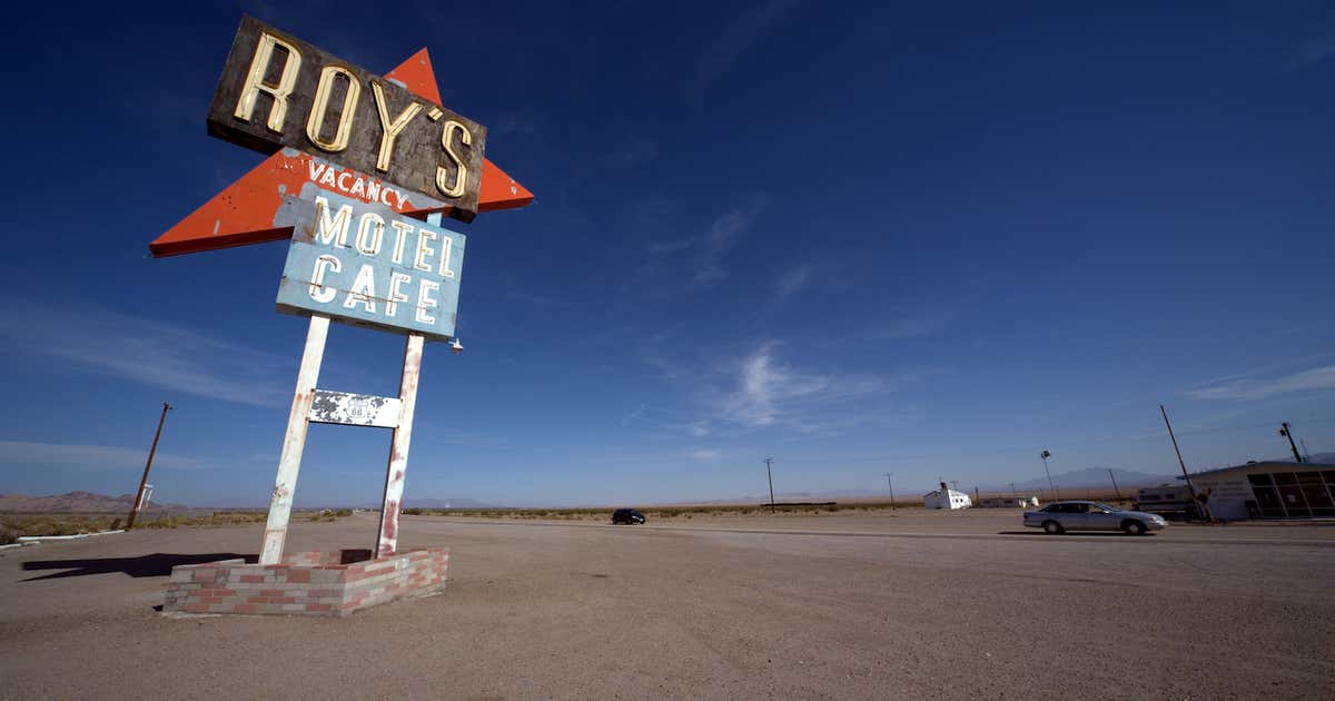 Roy's Motel, Cafe & Gas Station, Amboy Roadtrippers