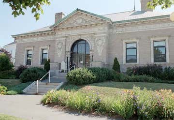 Photo of Abbott Memorial Library