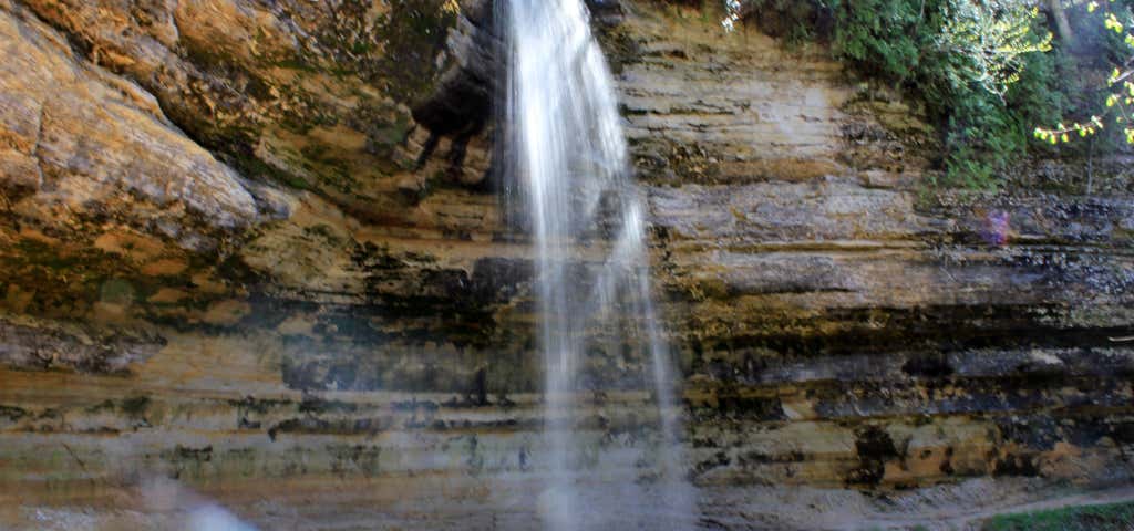 Photo of Munising Falls