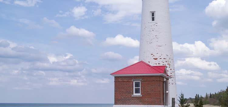 Photo of Crisp Point Lighthouse