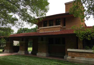 Photo of Frank Lloyd Wright's Allen House