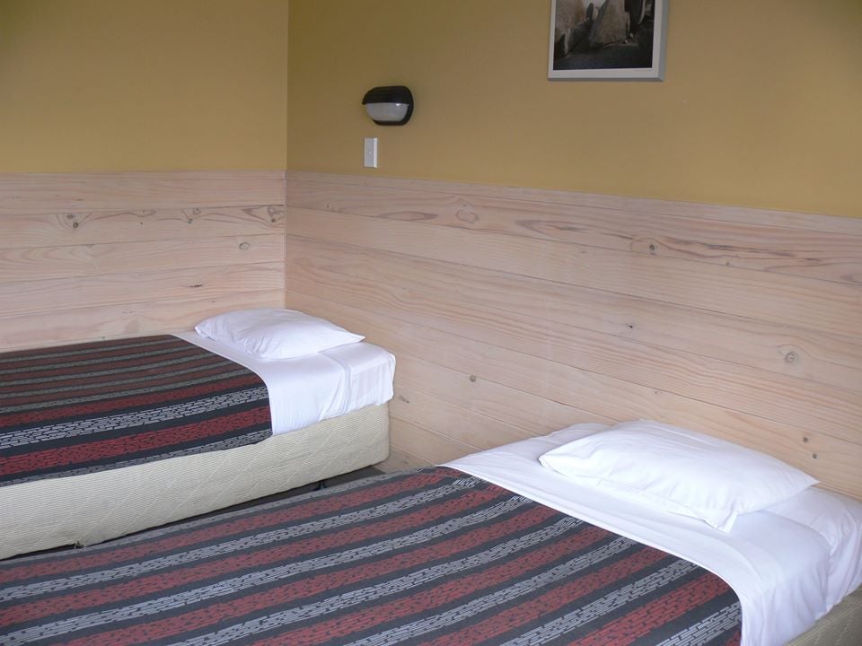 Kiwi Paka Backpackers