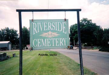 Photo of Riverside Cemetery