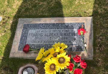 Photo of Frank Sinatra Gravesite