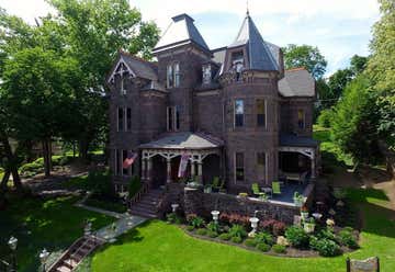 Photo of Reynolds Mansion Bed and Breakfast