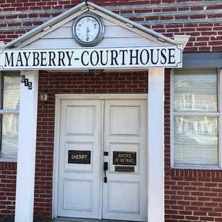 Mayberry Replica Courthouse