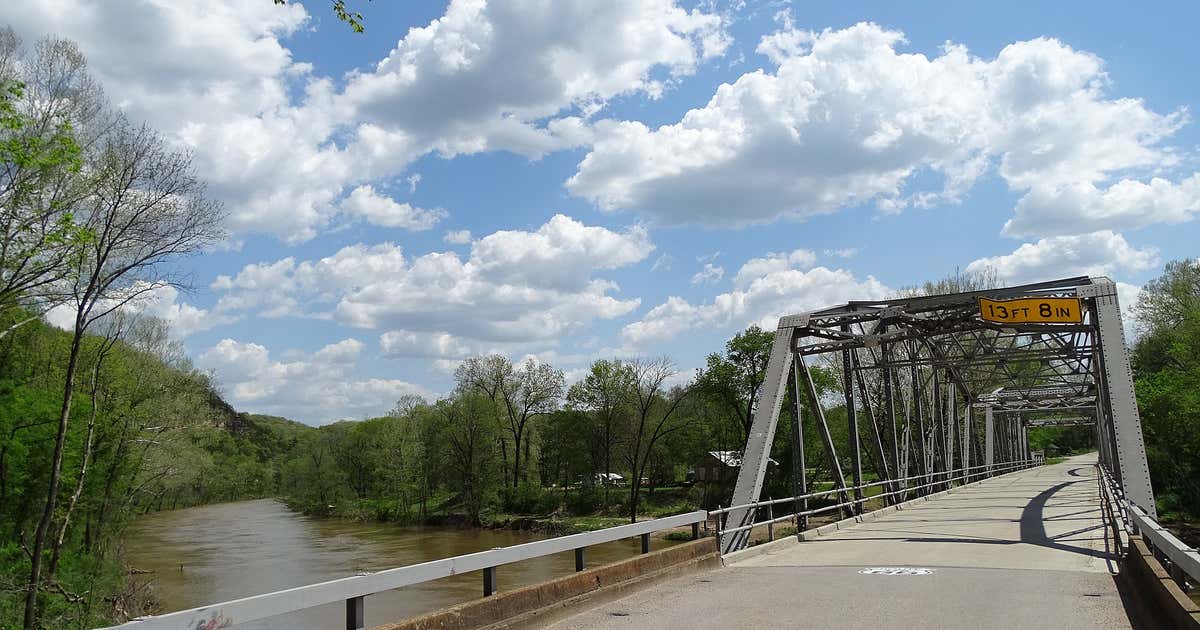 Devil's Elbow Bridge, Devils Elbow Roadtrippers