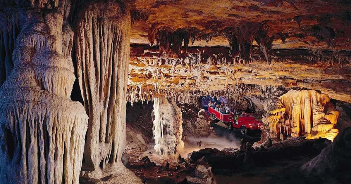 Fantastic Caverns, Springfield Roadtrippers