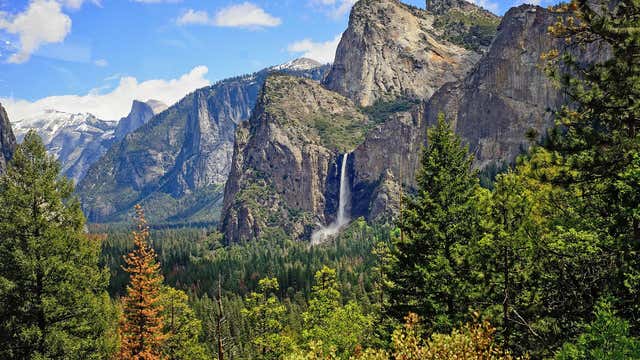 Bridalveil Fall Ca Roadtrippers