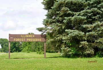 Photo of Illiniwek Forest Preserve