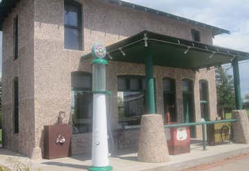 Photo of Magnolia Gas Station