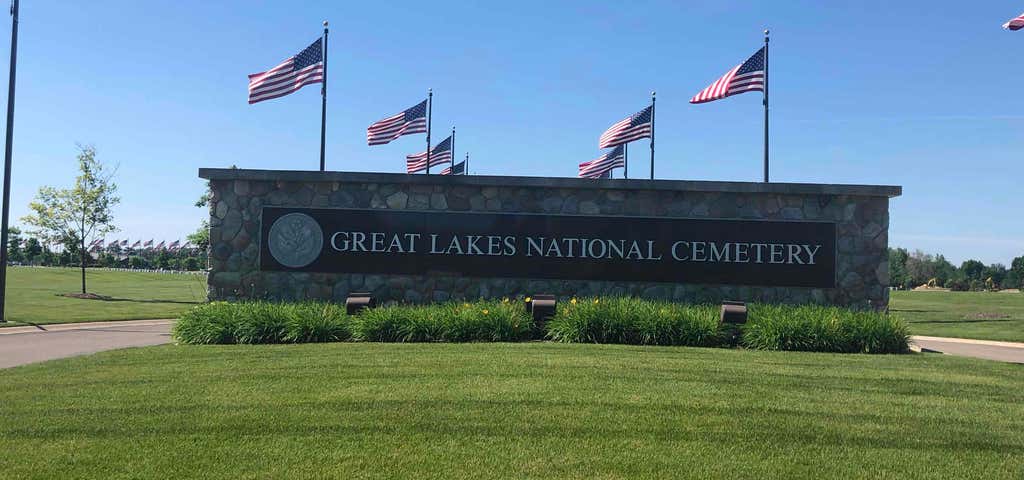 Photo of Great Lakes National Cemetery