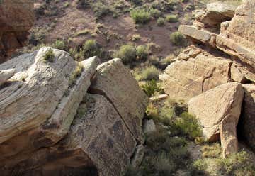 Photo of Newspaper Rock State Historical Monument- Petrified Forest