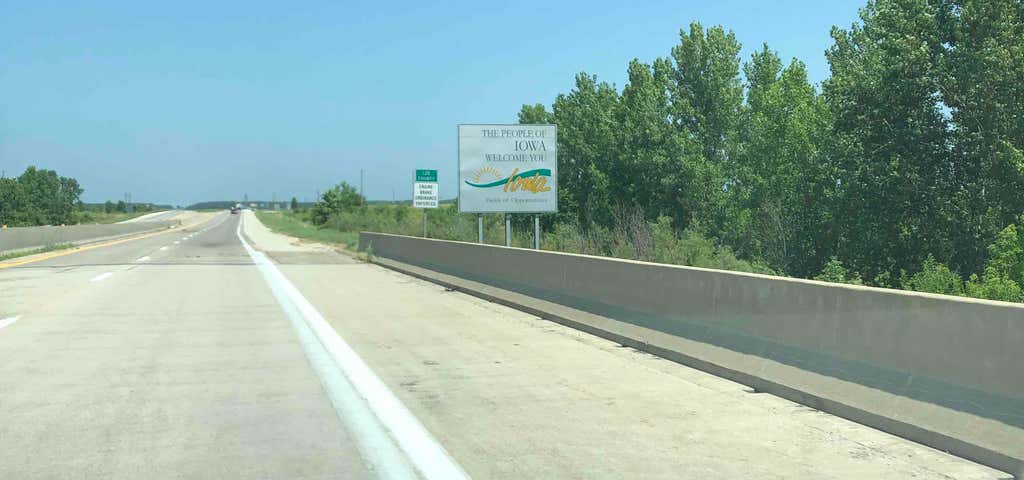 Photo of Iowa/Missouri State Line