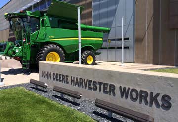 Photo of John Deere Harvester Works Factory Tour
