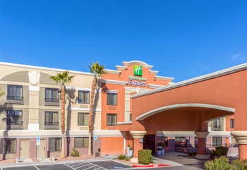 Photo of Holiday Inn Express & Suites Henderson