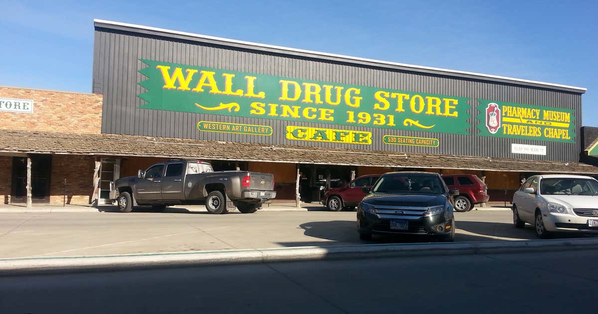 Wall Drug Store, Wall Roadtrippers