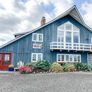 The Dungeness Barn House B&B In Sequim