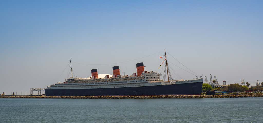 Photo of RMS Queen Mary