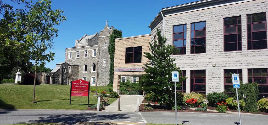 Photo of Cumberland Public Library