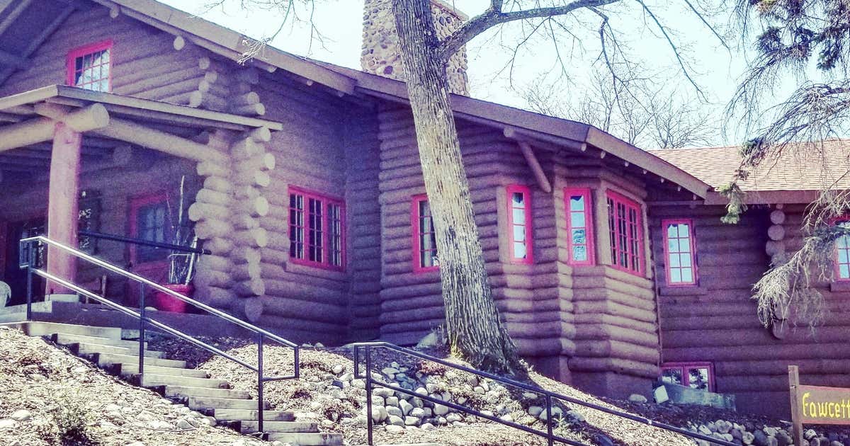 Wilford H. Fawcett House, Breezy Point Roadtrippers