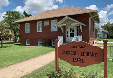 Photo of Canton Township Carnegie Library