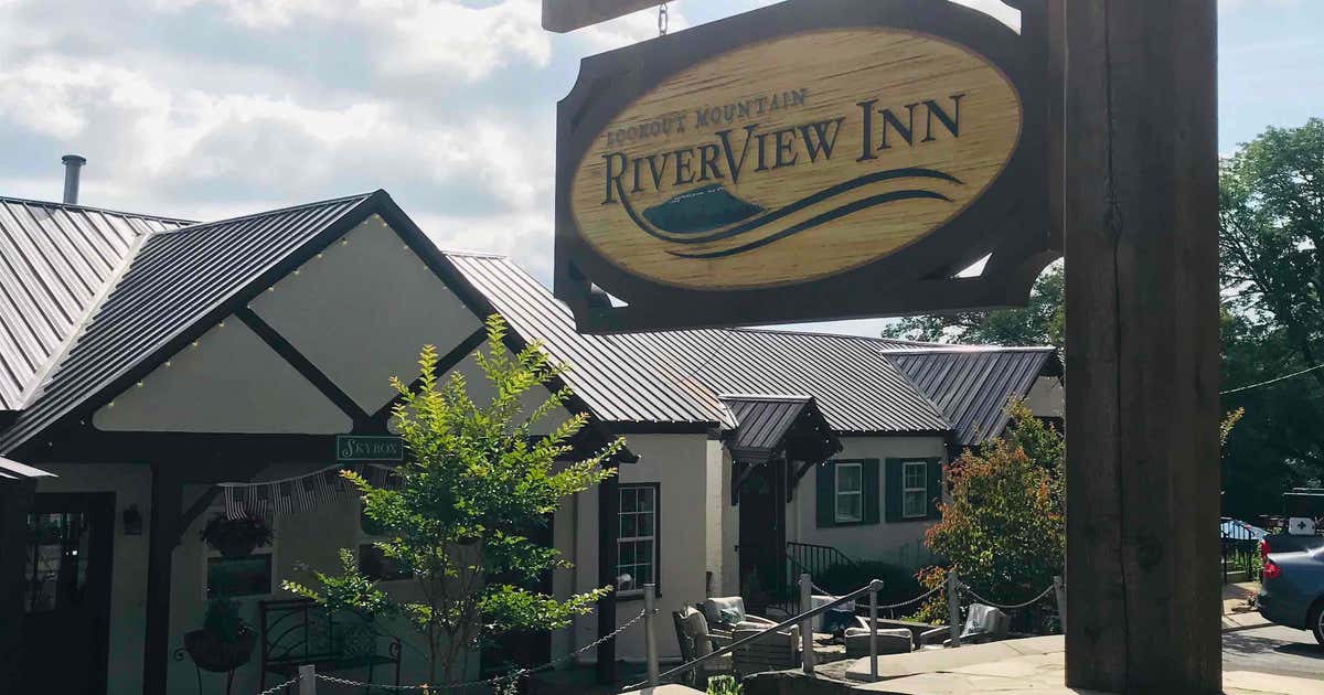 Sky Harbor Bavarian Inn, Chatanooga, Tennessee, Chattanooga Roadtrippers