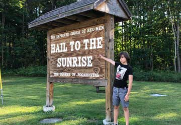 Photo of Hail to the Sunrise Statue