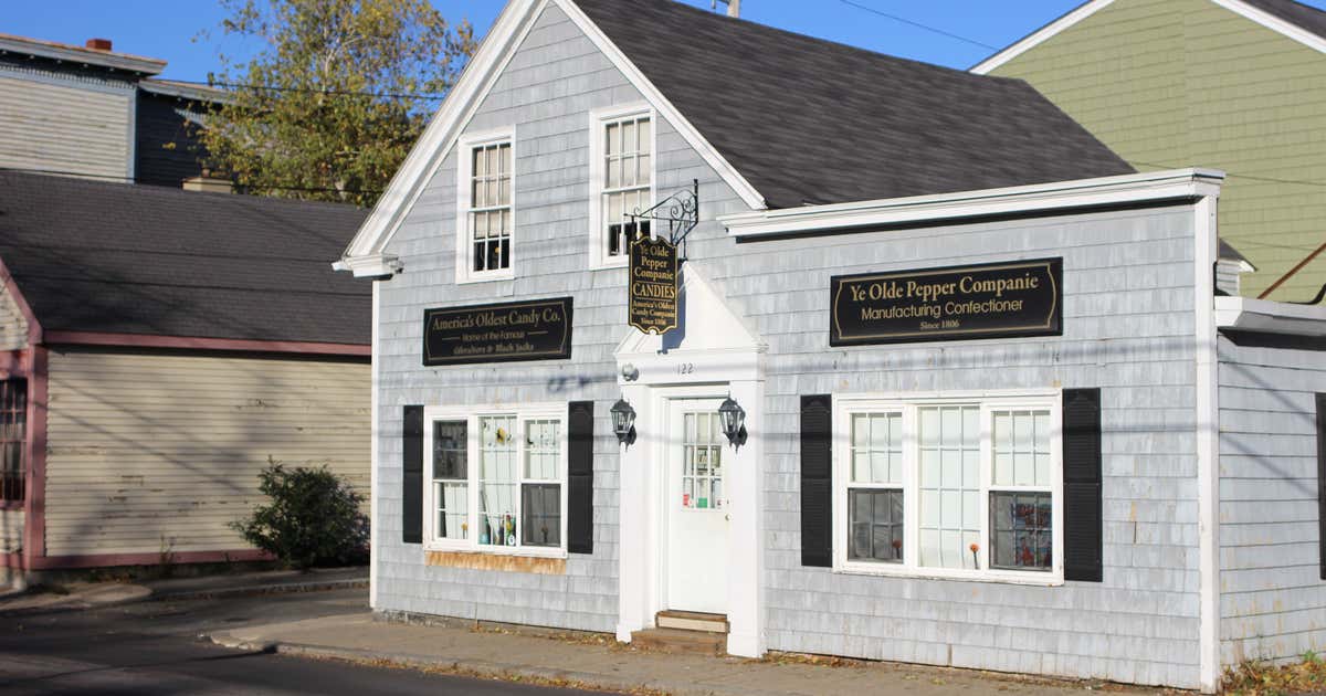 Ye Olde Pepper Companie Salem MA: Why This Tiny Candy Shop Outlasts Everything Else