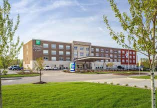 Photo of Holiday Inn Express & Suites Dickinson