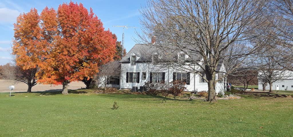 Photo of Black Blanket Farms Bed and Breakfast