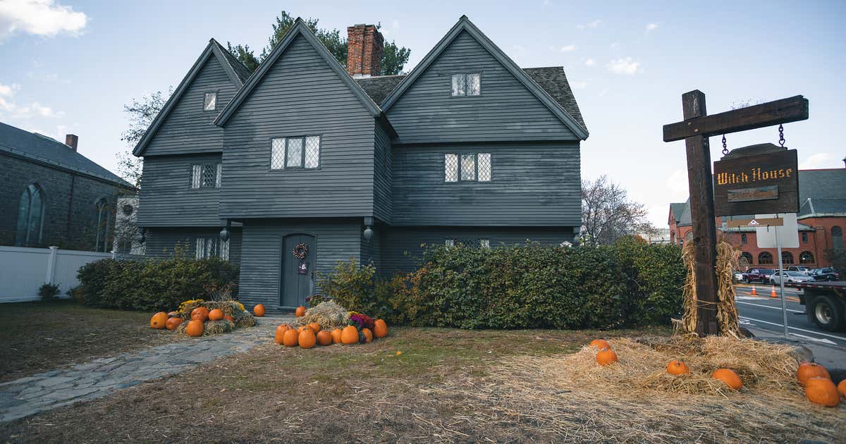 The Witch House, Salem Roadtrippers