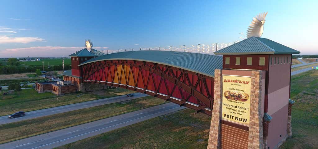 Photo of Great Platte River Road Archway Monument