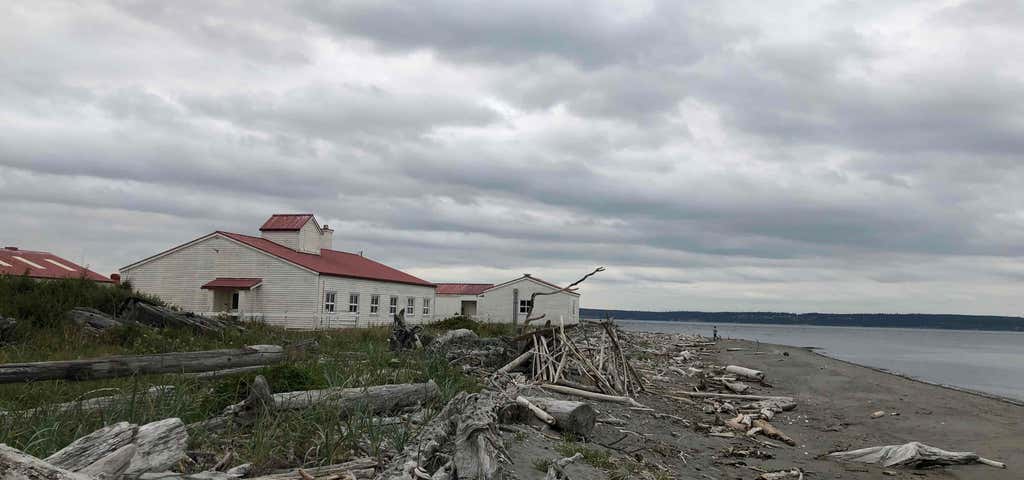 Photo of Marrowstone Point Lighthouse