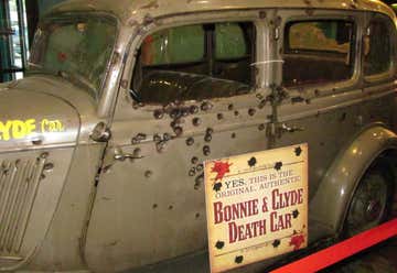 Photo of Bonnie and Clydes Death Car