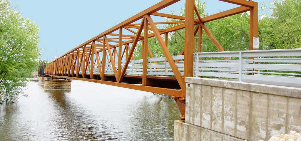 Photo of Rock Island Swing Bridge