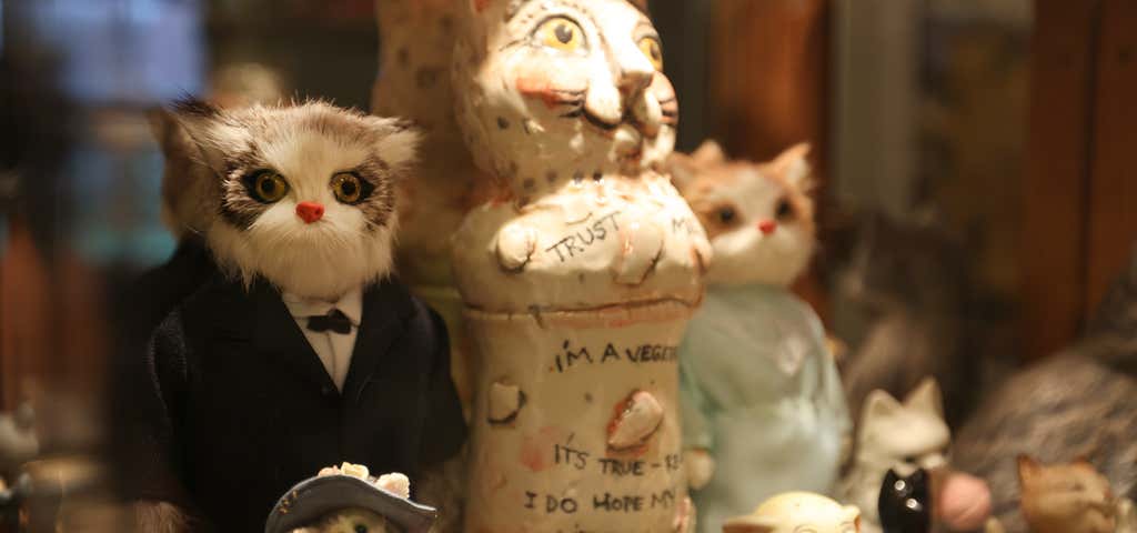 Photo of Redner's Rescued Cat Figurine Mewseum
