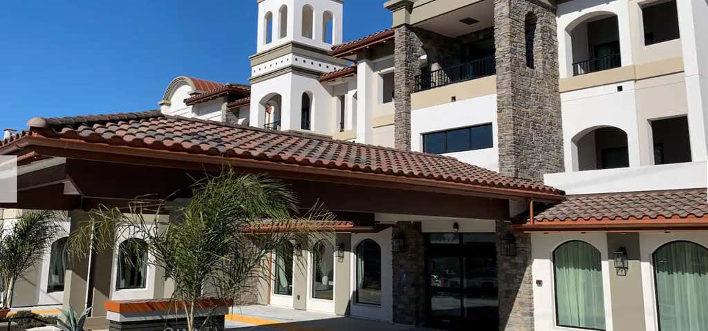 Photo of La Quinta Inn & Suites by Wyndham Santa Cruz