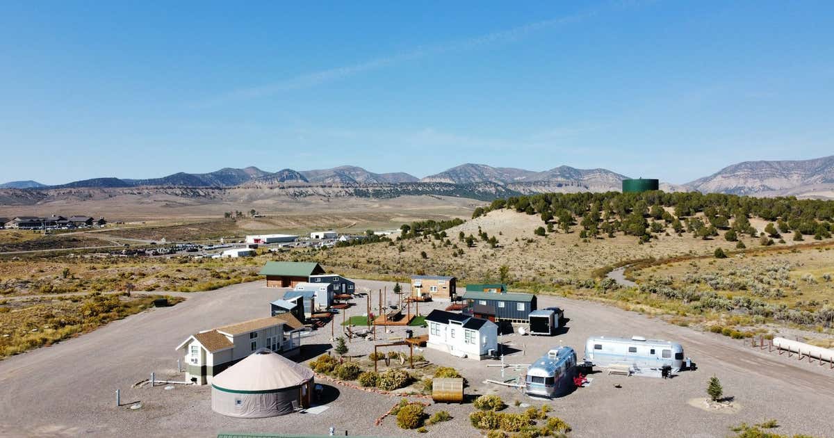 Trail and Hitch RV Park and Tiny Home Hotel, Meeker Roadtrippers