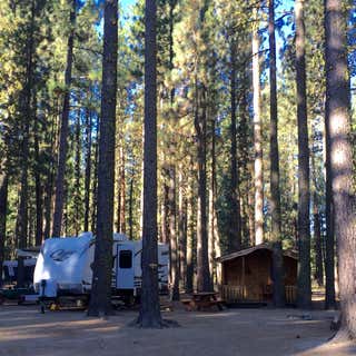Movin' West RV Park