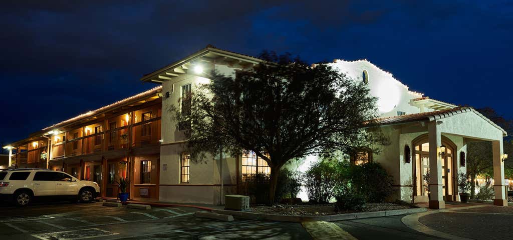 Photo of San Mateo Inn