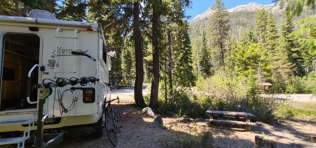 Photo of Lone Fir Campground