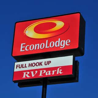 Econo Lodge Hotel & RV Park
