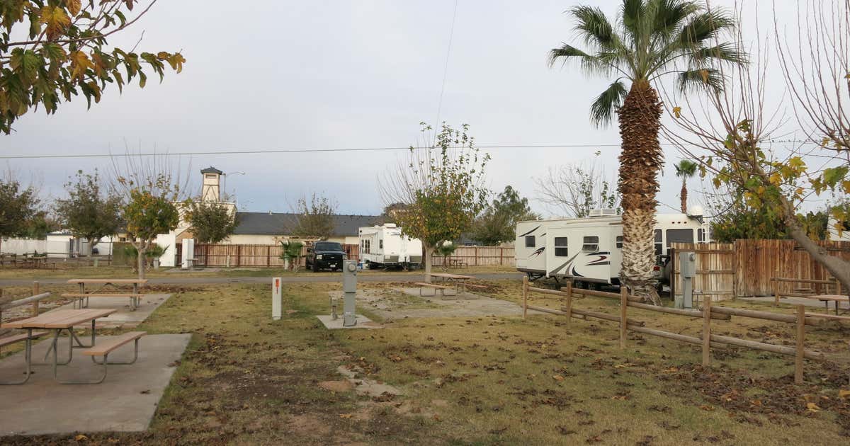 The Cove RV Resort, Blythe Roadtrippers