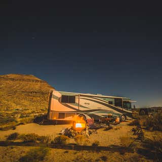 Hole-In-The-Wall Campground