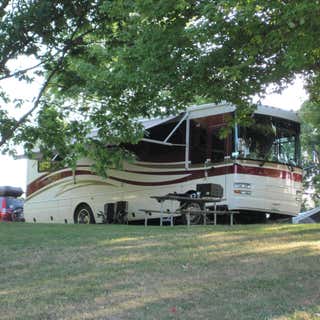 Lake Erie State Park Campground