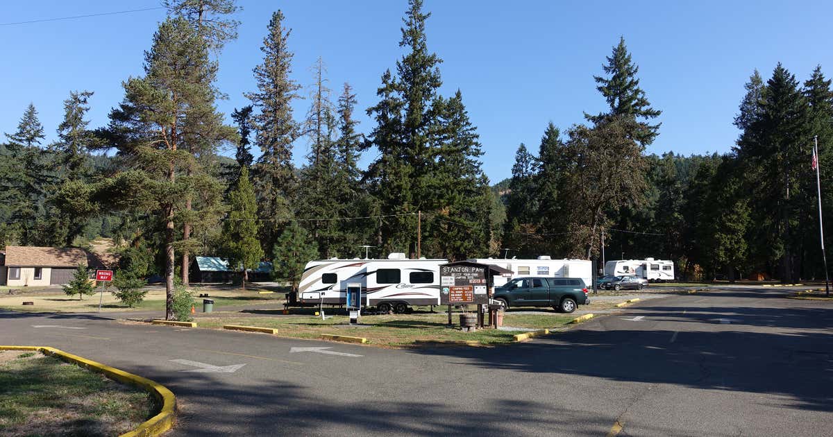 Charles V. Stanton County Park & Campground, Canyonville Roadtrippers